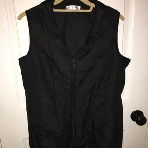 Motherhood Maternity quilted vest
